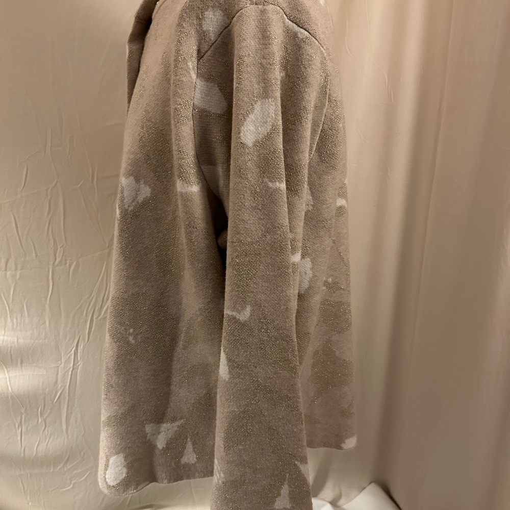(NWT) Neutral Stretch Sweater Jacket W/ Gold Thread Accents & Hardware (Size 3X) - Picture 3 of 11